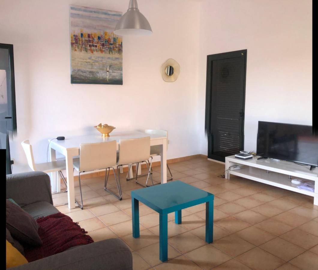 Lovely 2-Bed Villa In Corralejo Fuerteventura Exterior photo